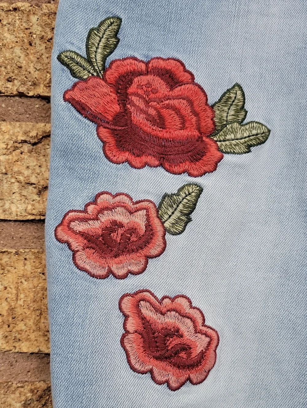 a.n.a Skinny Ankle Floral Embroidery Light Wash Denim Jeans Size 27